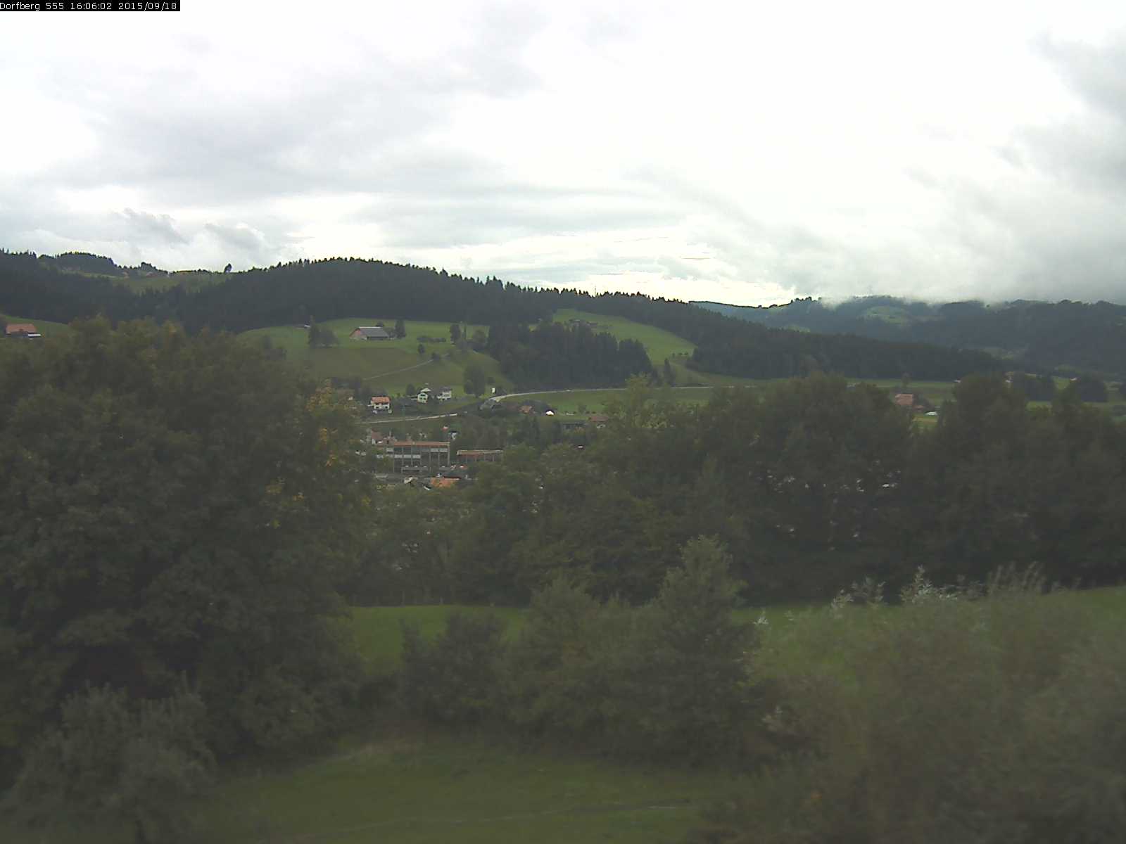 Webcam-Bild: Aussicht vom Dorfberg in Langnau 20150918-160601