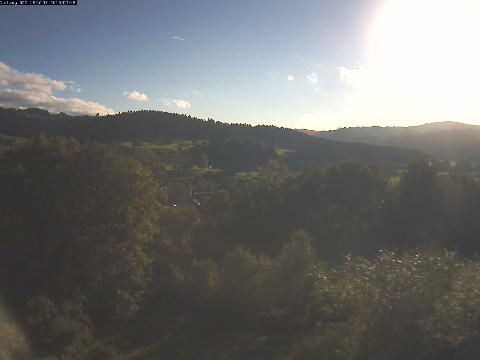 Webcam-Bild: Aussicht vom Dorfberg in Langnau 20150918-180601