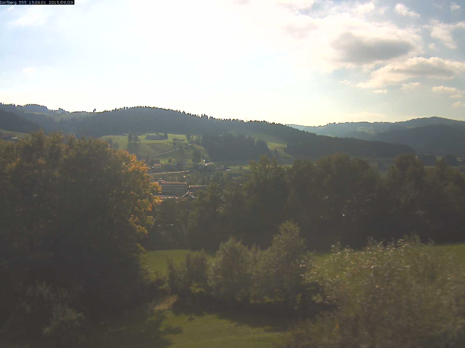 Webcam-Bild: Aussicht vom Dorfberg in Langnau 20150929-150601