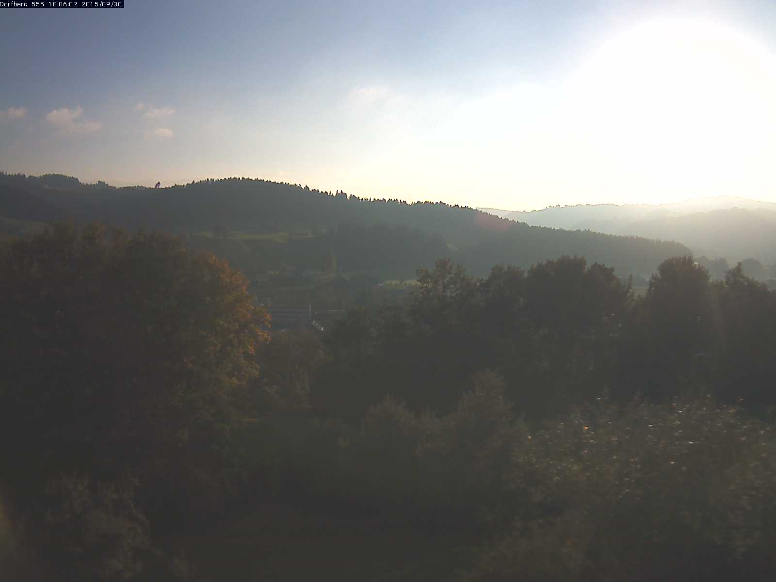 Webcam-Bild: Aussicht vom Dorfberg in Langnau 20150930-180601