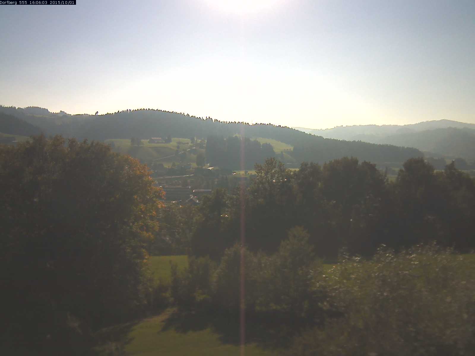 Webcam-Bild: Aussicht vom Dorfberg in Langnau 20151001-160601