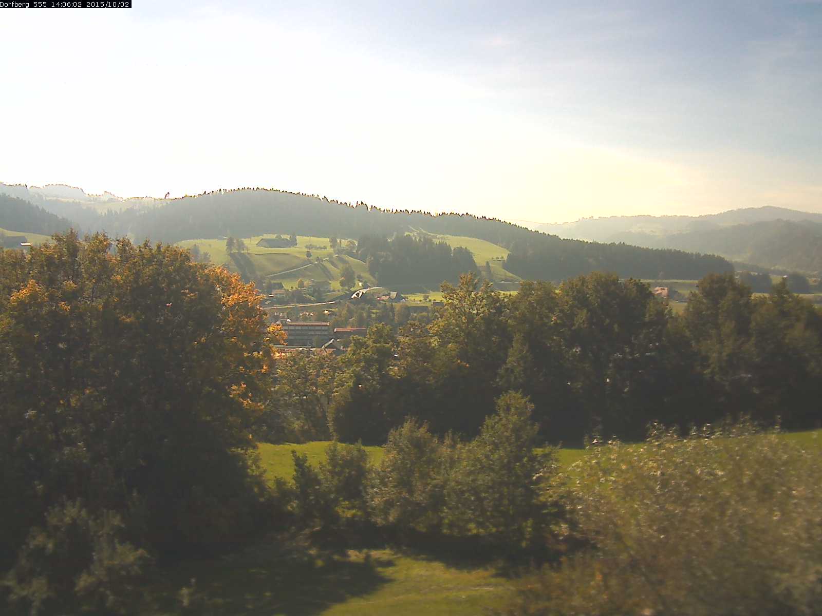 Webcam-Bild: Aussicht vom Dorfberg in Langnau 20151002-140601
