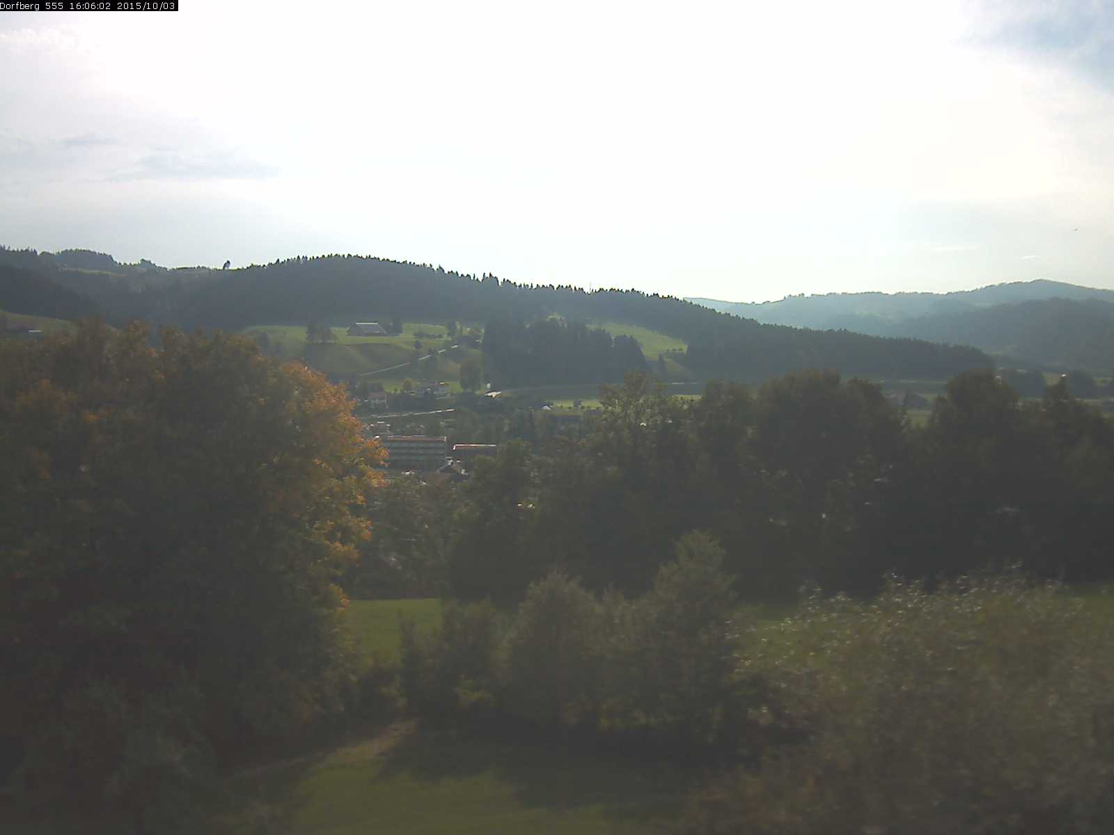 Webcam-Bild: Aussicht vom Dorfberg in Langnau 20151003-160601