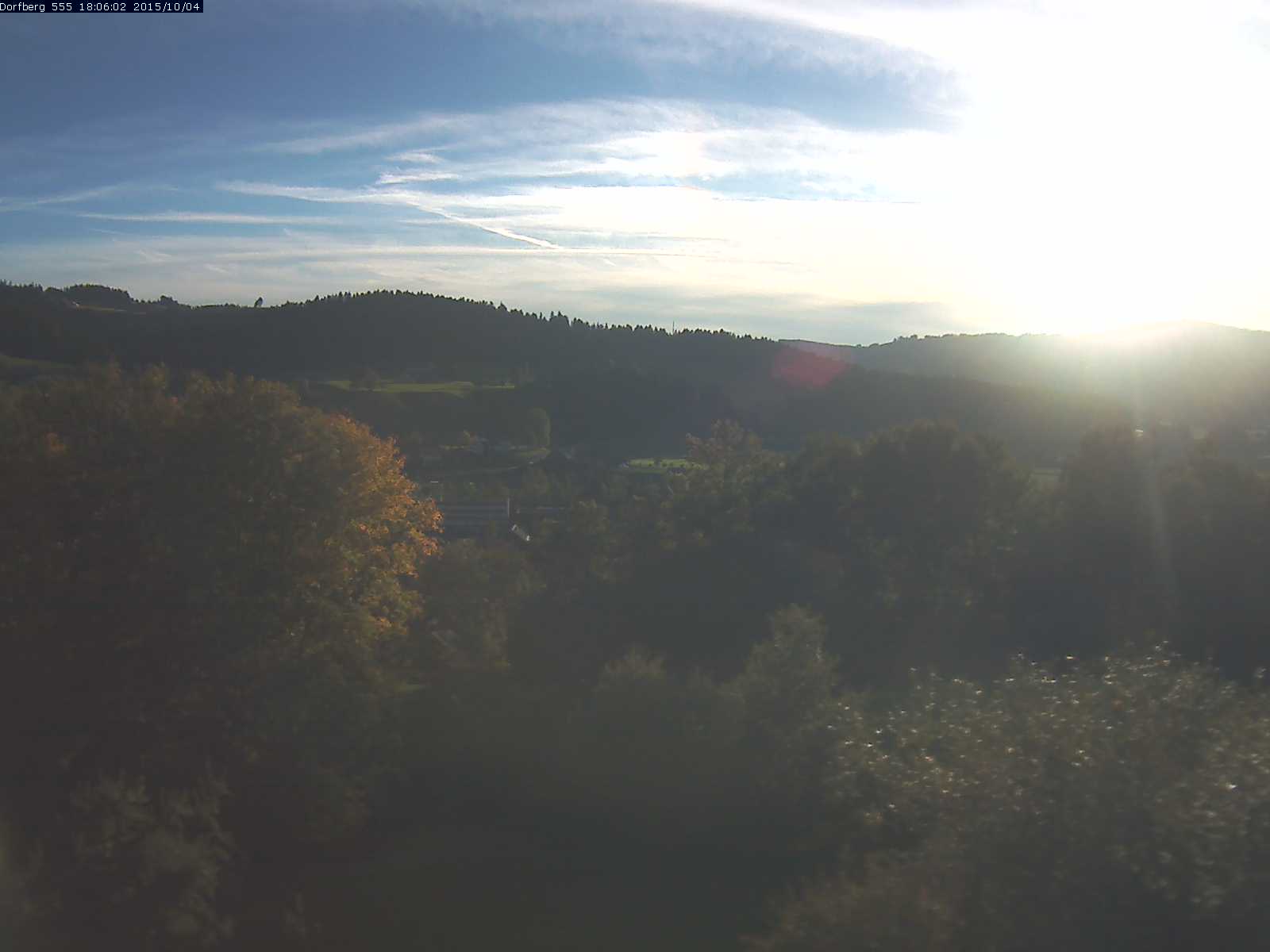 Webcam-Bild: Aussicht vom Dorfberg in Langnau 20151004-180601