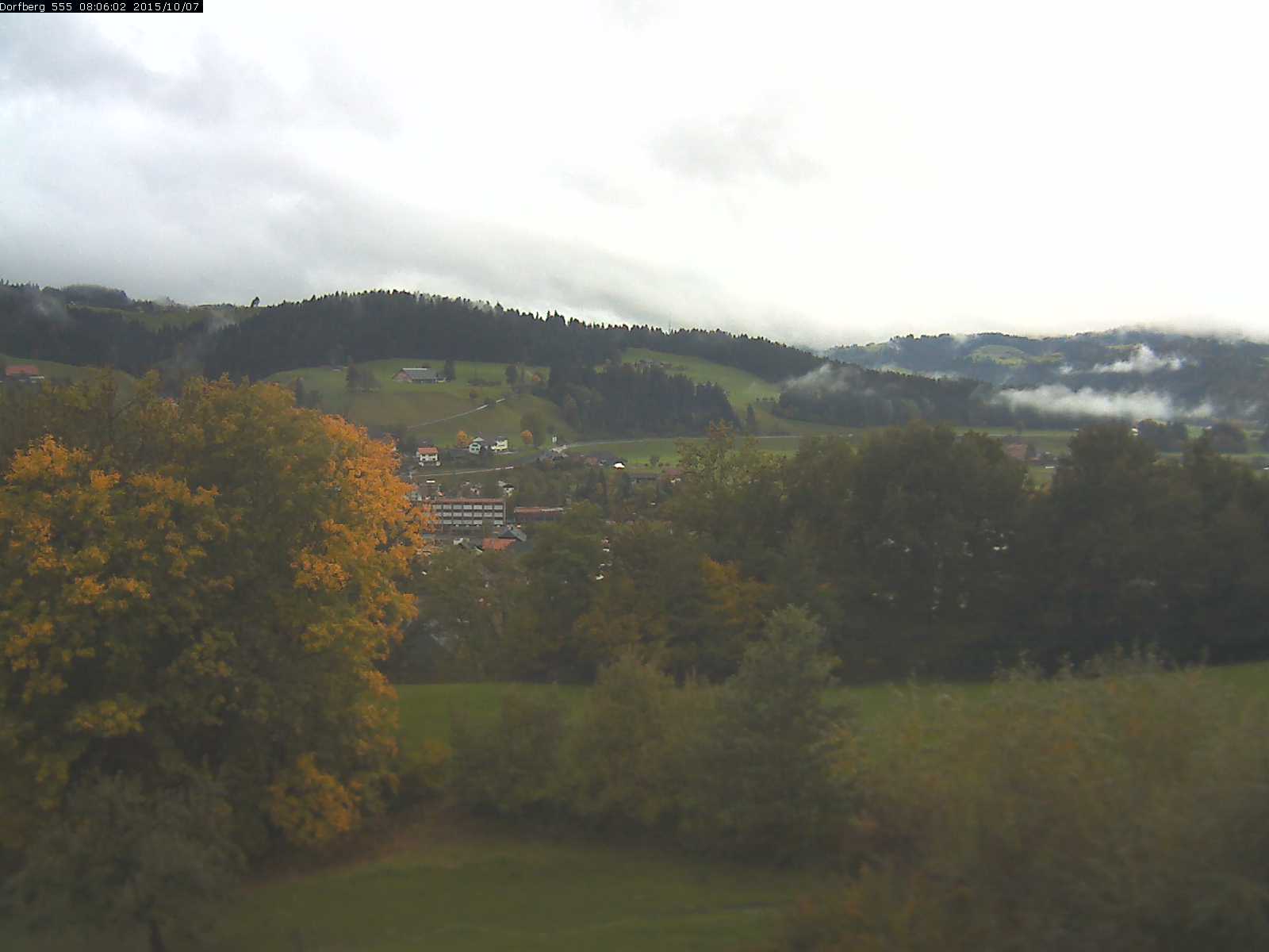 Webcam-Bild: Aussicht vom Dorfberg in Langnau 20151007-080601