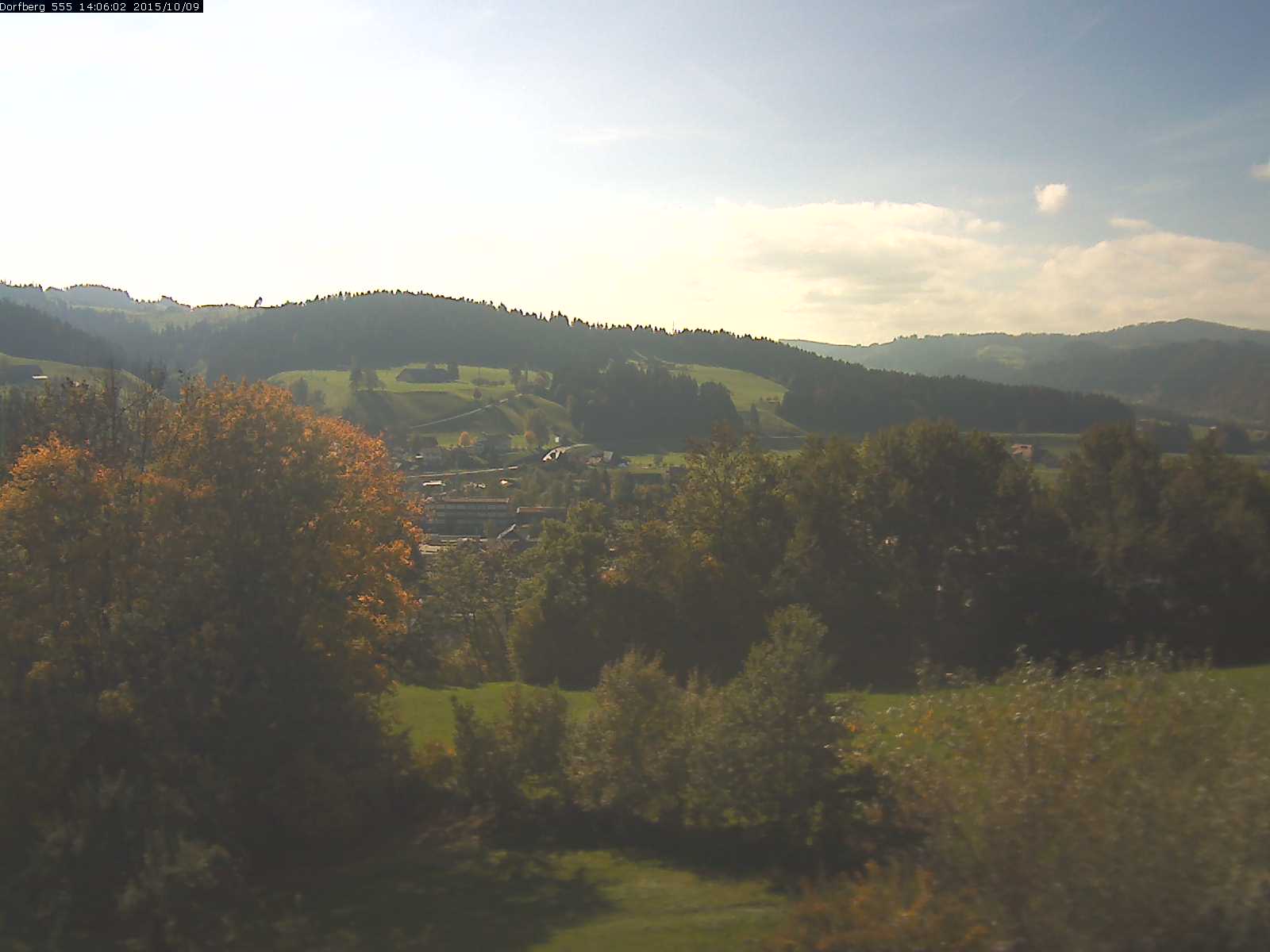 Webcam-Bild: Aussicht vom Dorfberg in Langnau 20151009-140601