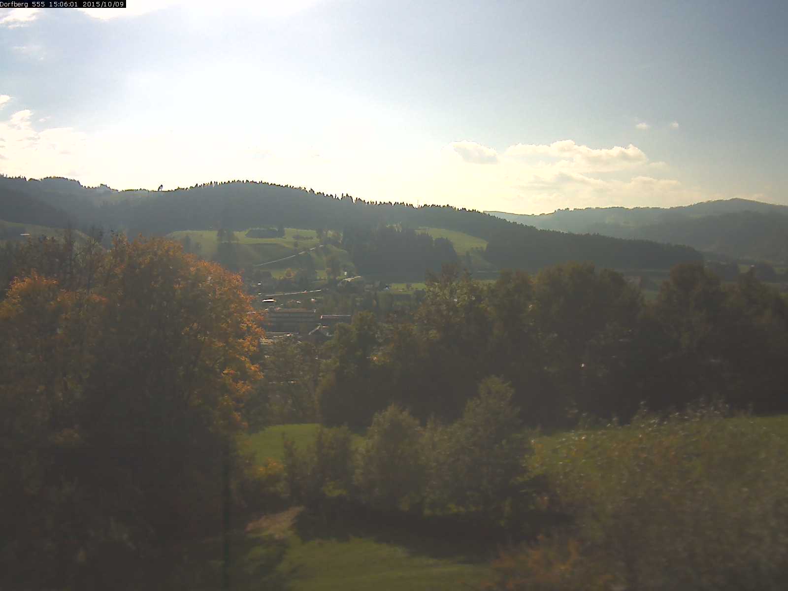 Webcam-Bild: Aussicht vom Dorfberg in Langnau 20151009-150601