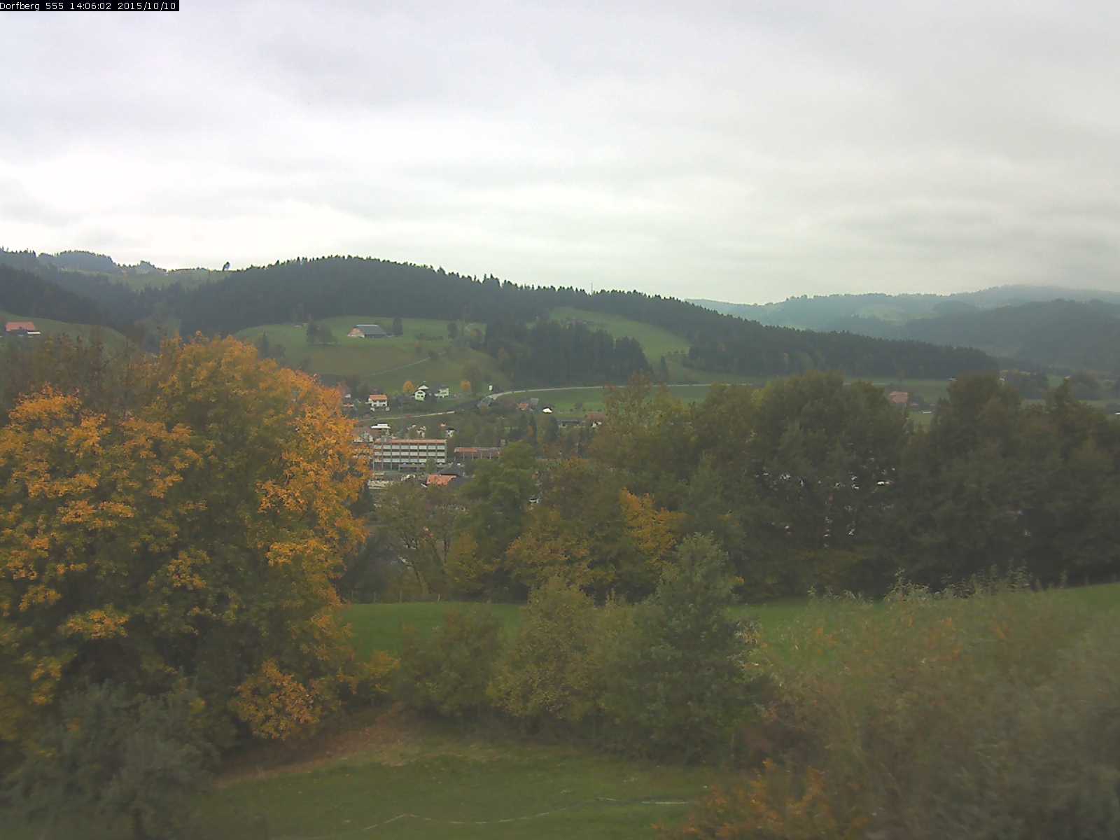 Webcam-Bild: Aussicht vom Dorfberg in Langnau 20151010-140601