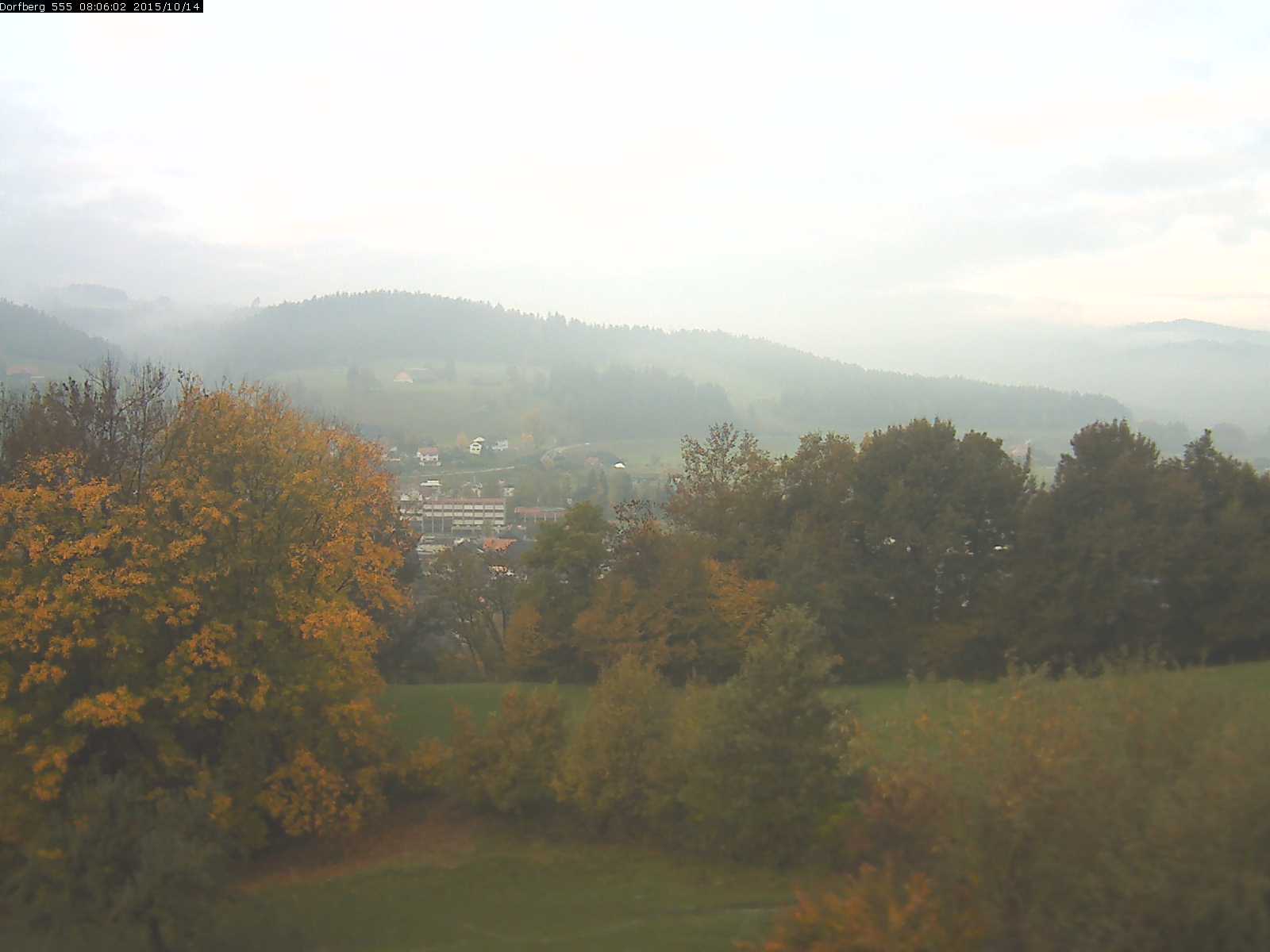 Webcam-Bild: Aussicht vom Dorfberg in Langnau 20151014-080601
