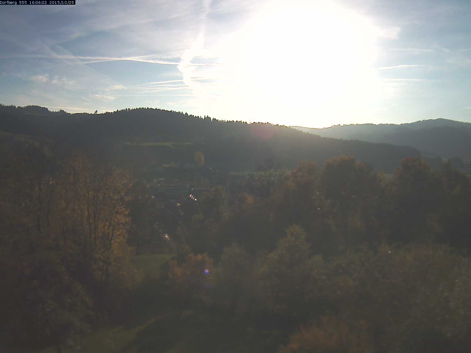 Webcam-Bild: Aussicht vom Dorfberg in Langnau 20151025-160601