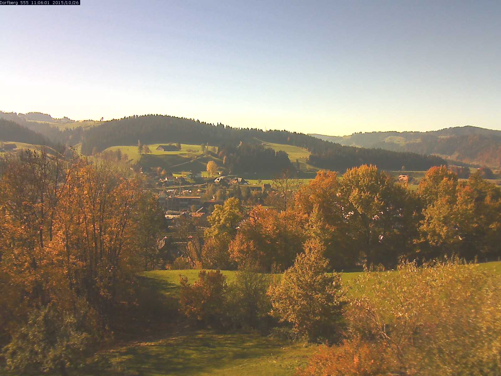 Webcam-Bild: Aussicht vom Dorfberg in Langnau 20151026-110601