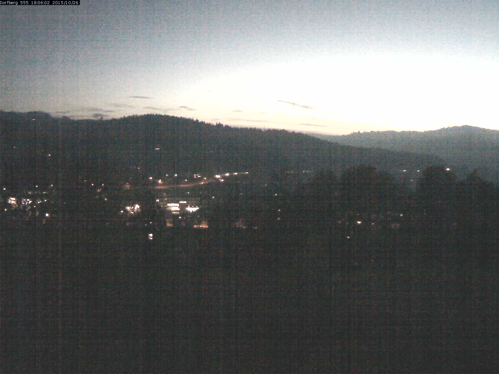 Webcam-Bild: Aussicht vom Dorfberg in Langnau 20151026-180601