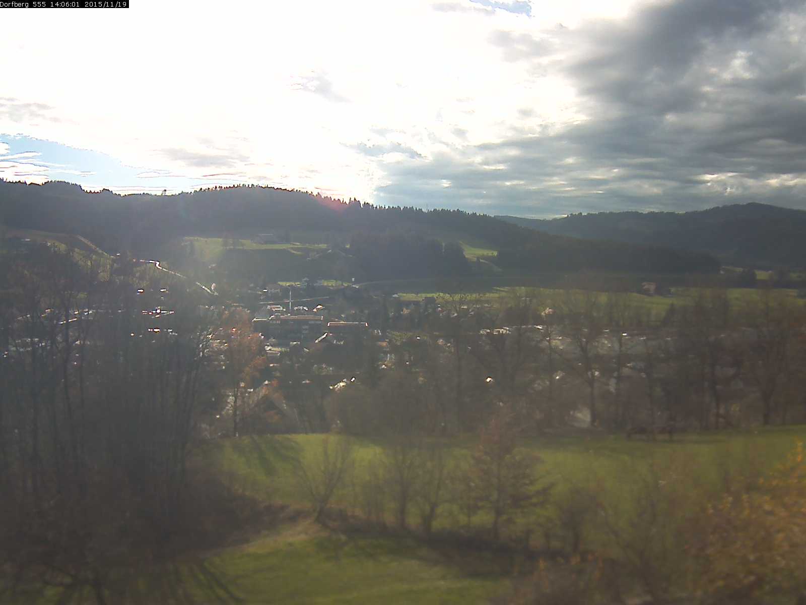 Webcam-Bild: Aussicht vom Dorfberg in Langnau 20151119-140601