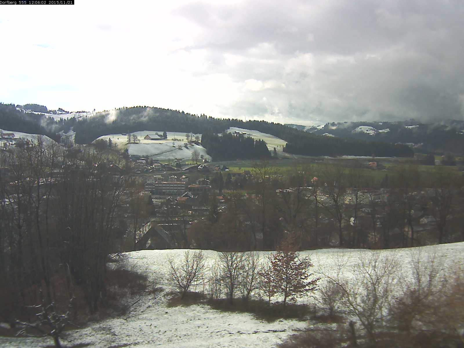 Webcam-Bild: Aussicht vom Dorfberg in Langnau 20151121-120601