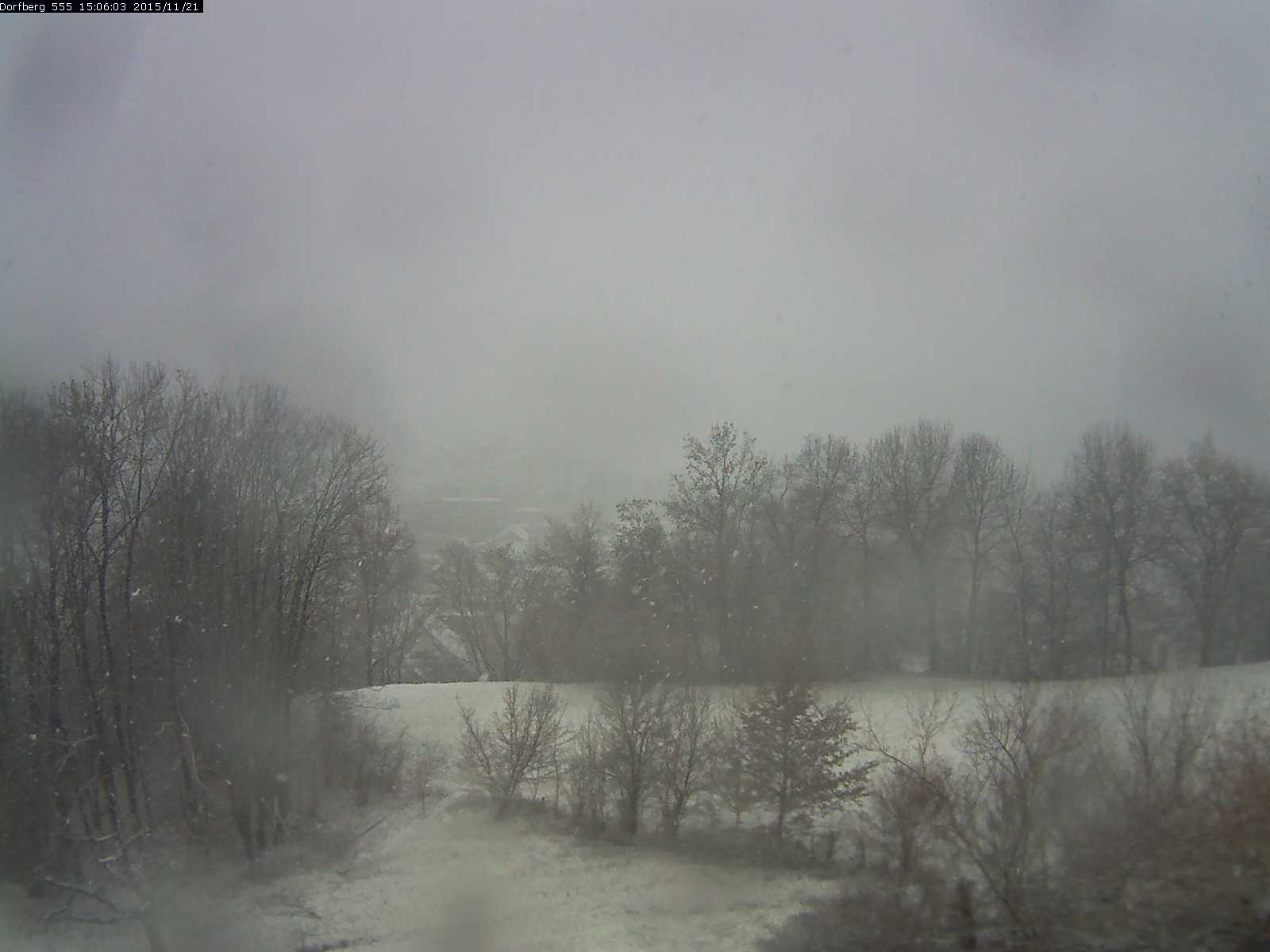 Webcam-Bild: Aussicht vom Dorfberg in Langnau 20151121-150601