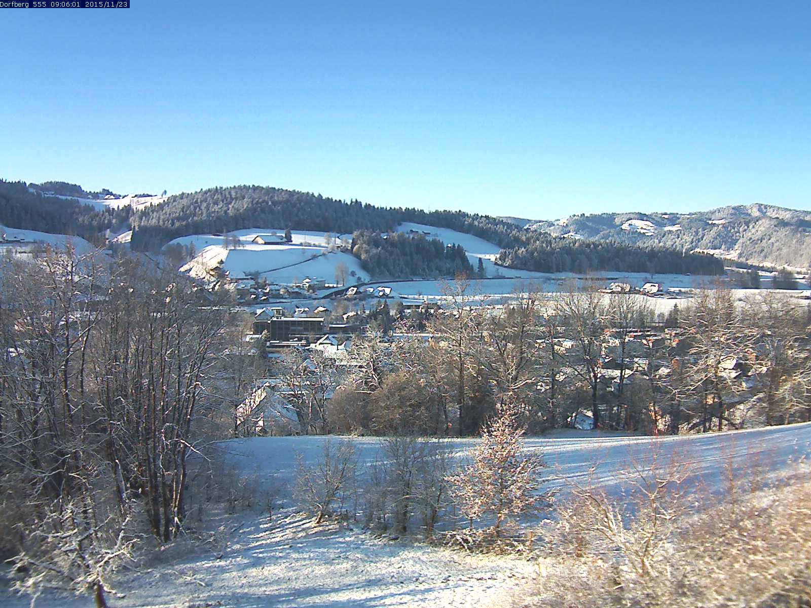 Webcam-Bild: Aussicht vom Dorfberg in Langnau 20151123-090601