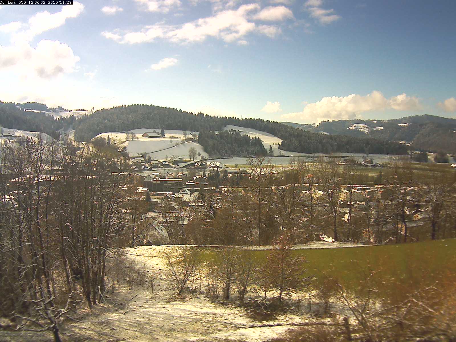 Webcam-Bild: Aussicht vom Dorfberg in Langnau 20151123-120601