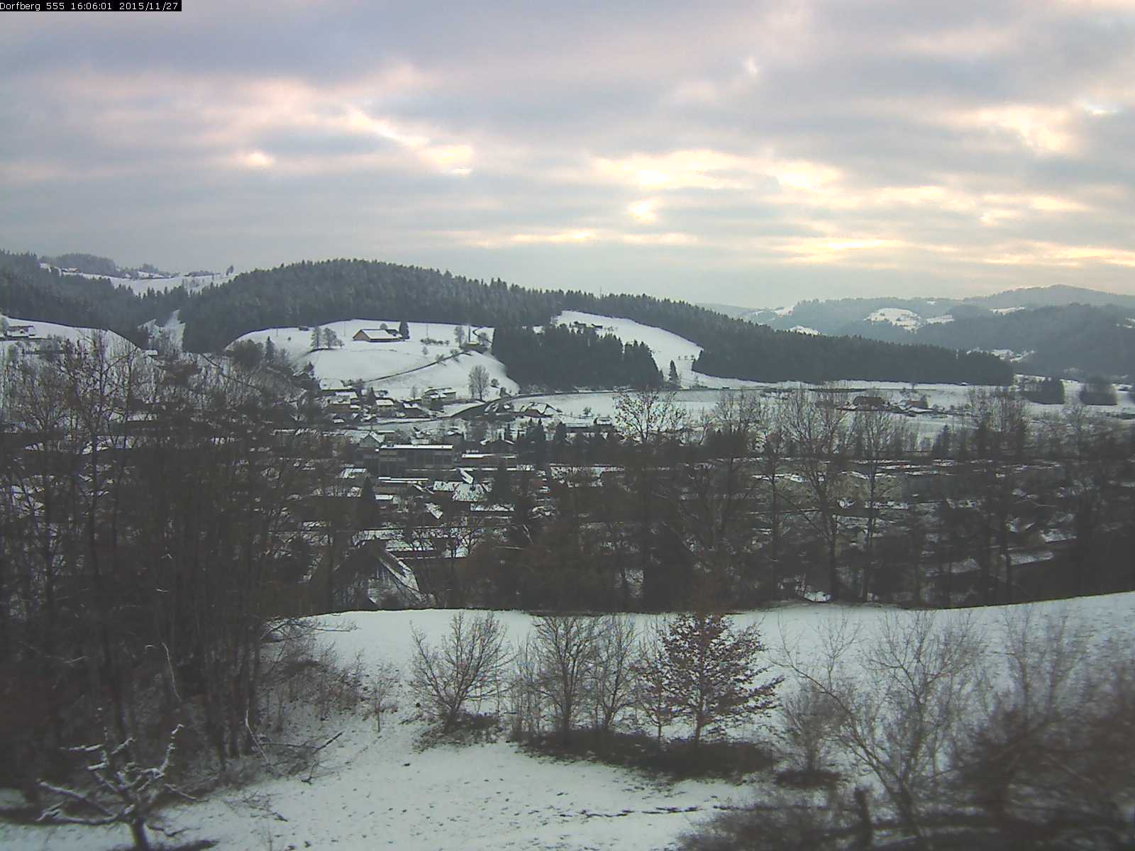 Webcam-Bild: Aussicht vom Dorfberg in Langnau 20151127-160601