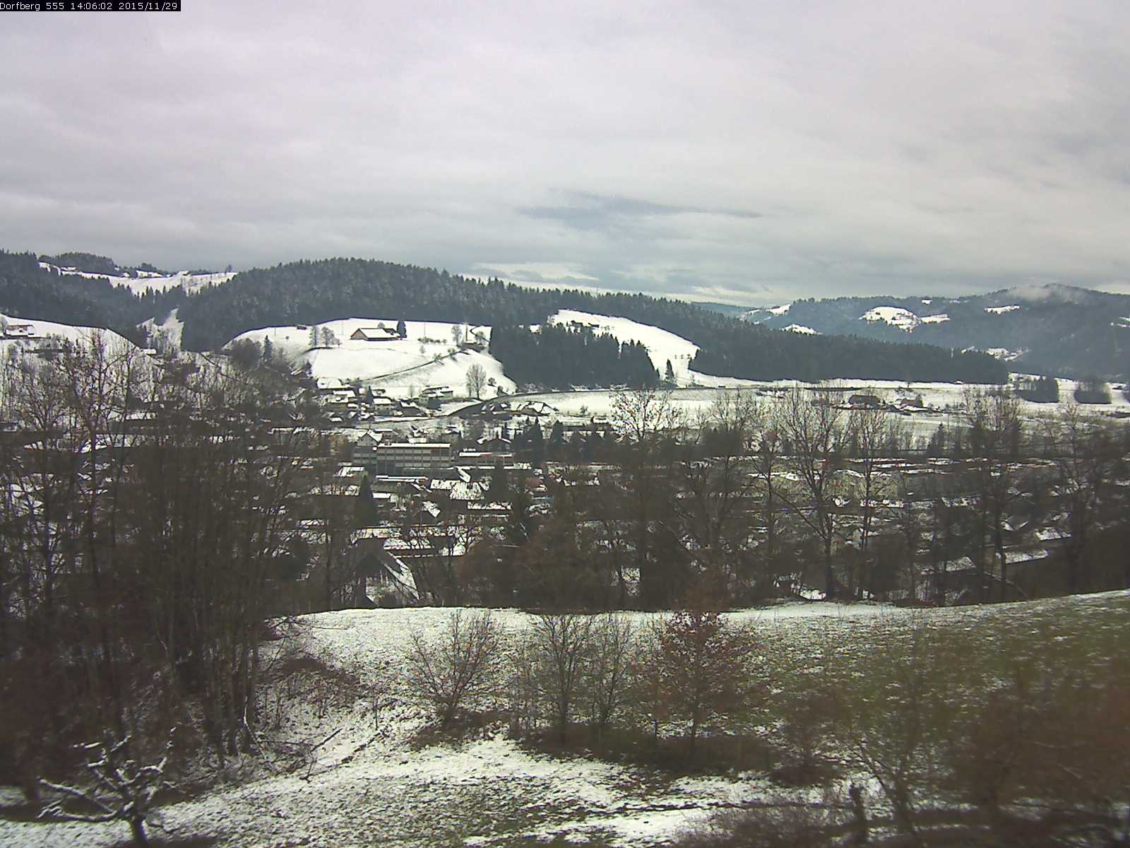 Webcam-Bild: Aussicht vom Dorfberg in Langnau 20151129-140601
