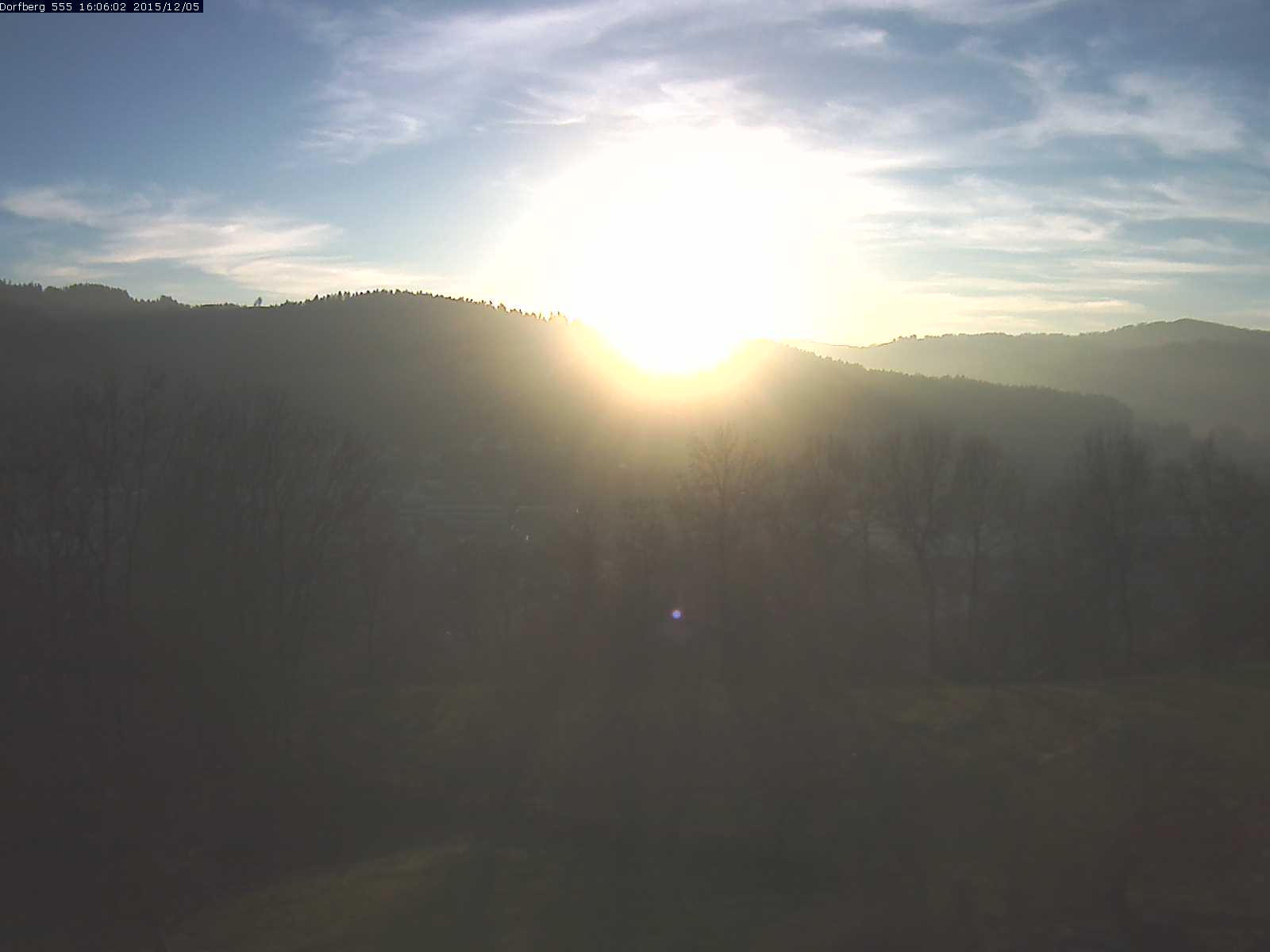 Webcam-Bild: Aussicht vom Dorfberg in Langnau 20151205-160601