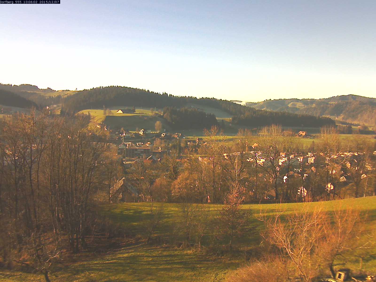 Webcam-Bild: Aussicht vom Dorfberg in Langnau 20151207-100601