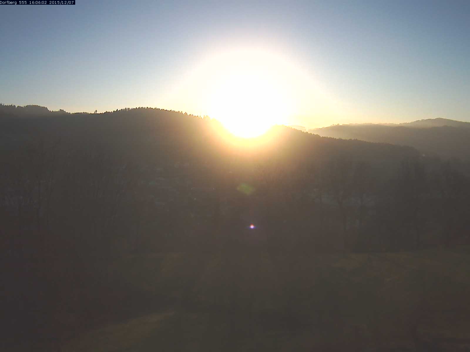 Webcam-Bild: Aussicht vom Dorfberg in Langnau 20151207-160602