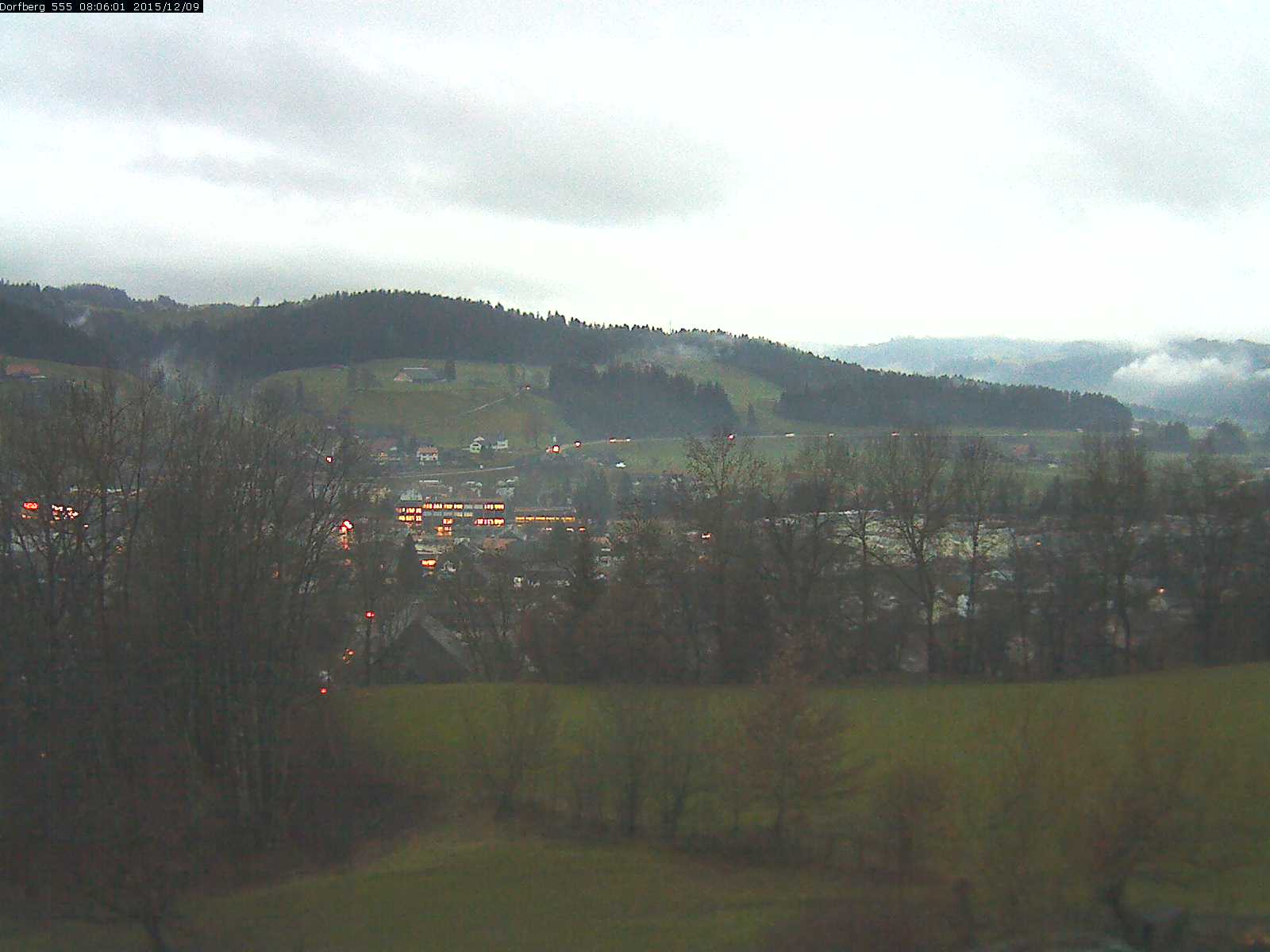 Webcam-Bild: Aussicht vom Dorfberg in Langnau 20151209-080601