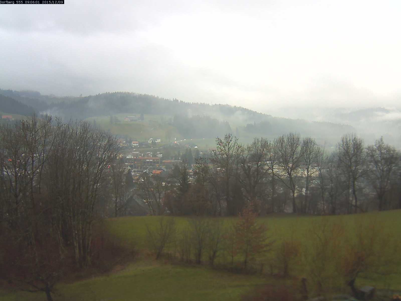 Webcam-Bild: Aussicht vom Dorfberg in Langnau 20151209-090601
