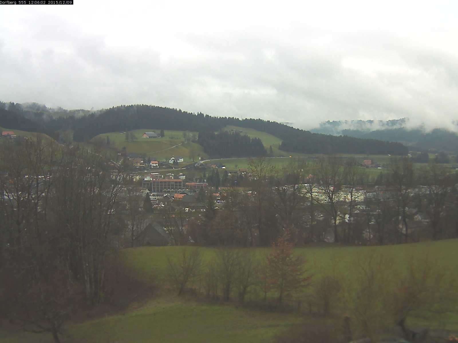 Webcam-Bild: Aussicht vom Dorfberg in Langnau 20151209-120601