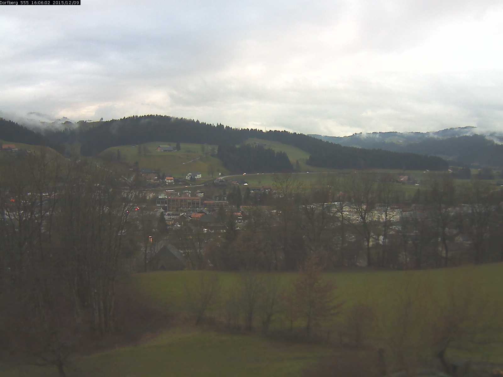 Webcam-Bild: Aussicht vom Dorfberg in Langnau 20151209-160601