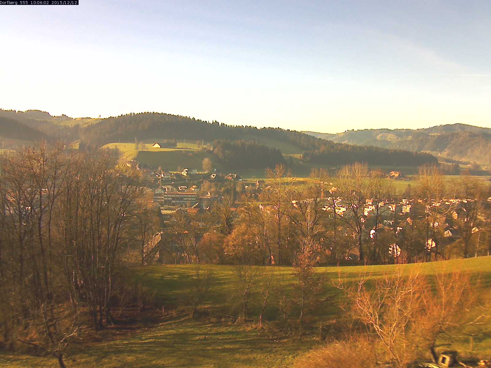 Webcam-Bild: Aussicht vom Dorfberg in Langnau 20151212-100601