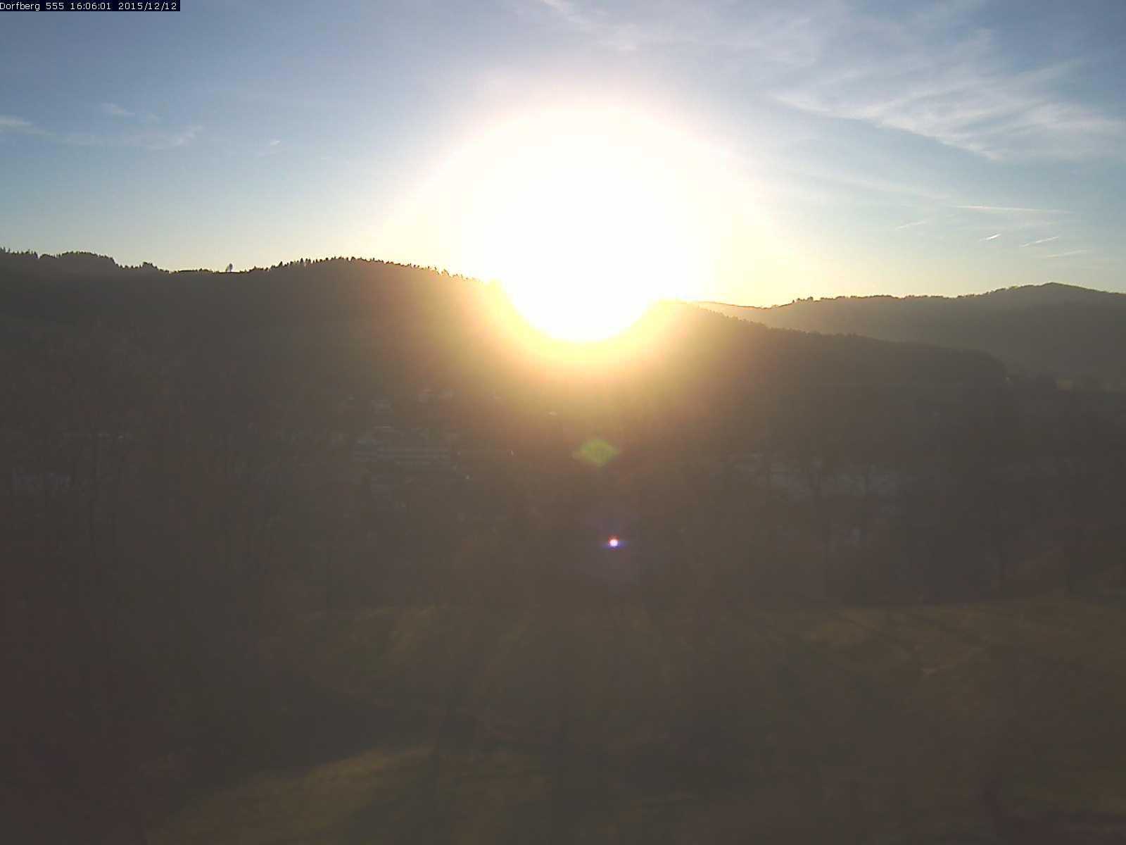 Webcam-Bild: Aussicht vom Dorfberg in Langnau 20151212-160601