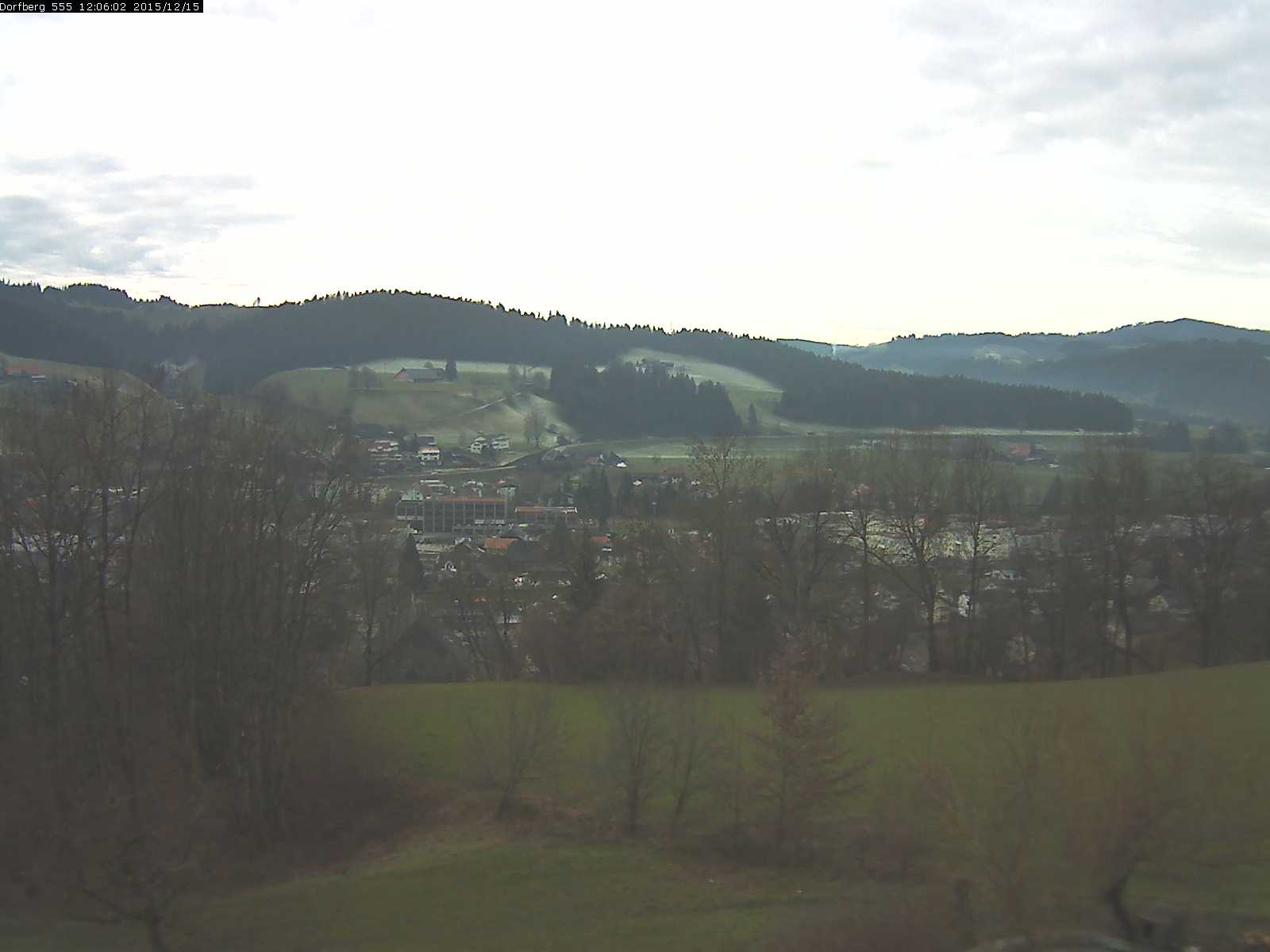 Webcam-Bild: Aussicht vom Dorfberg in Langnau 20151215-120601