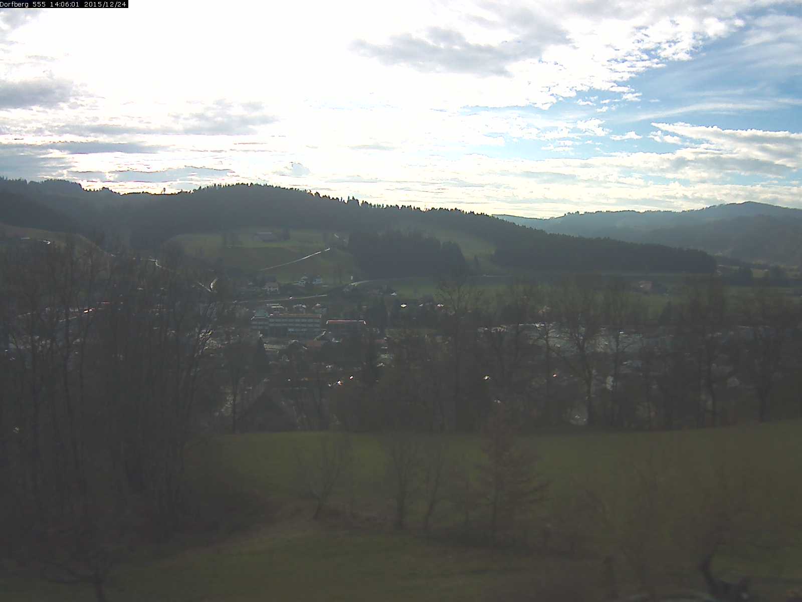Webcam-Bild: Aussicht vom Dorfberg in Langnau 20151224-140601