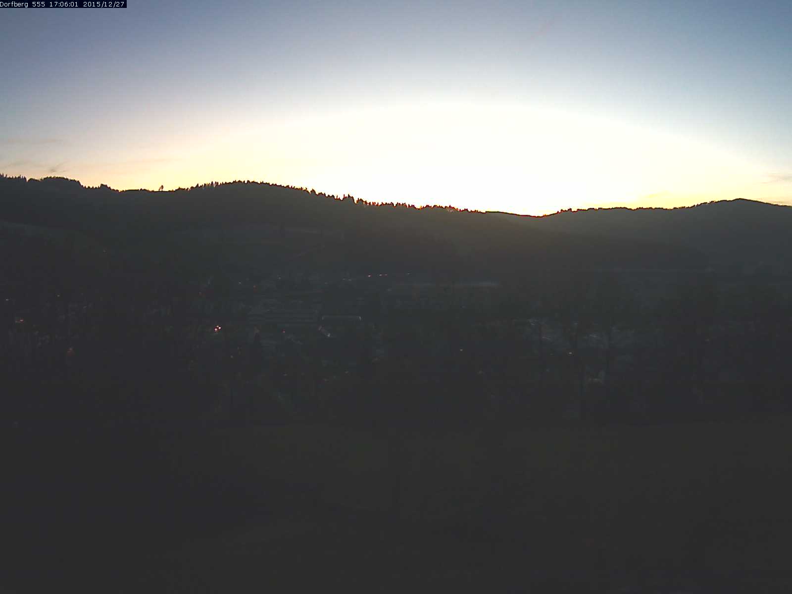Webcam-Bild: Aussicht vom Dorfberg in Langnau 20151227-170601