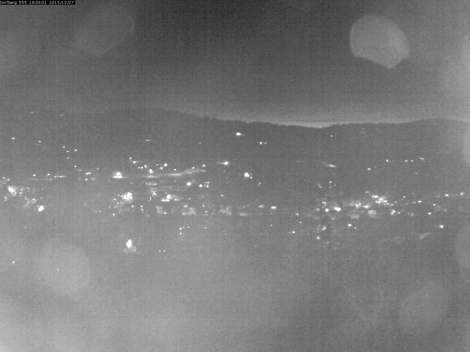 Webcam-Bild: Aussicht vom Dorfberg in Langnau 20151227-180601