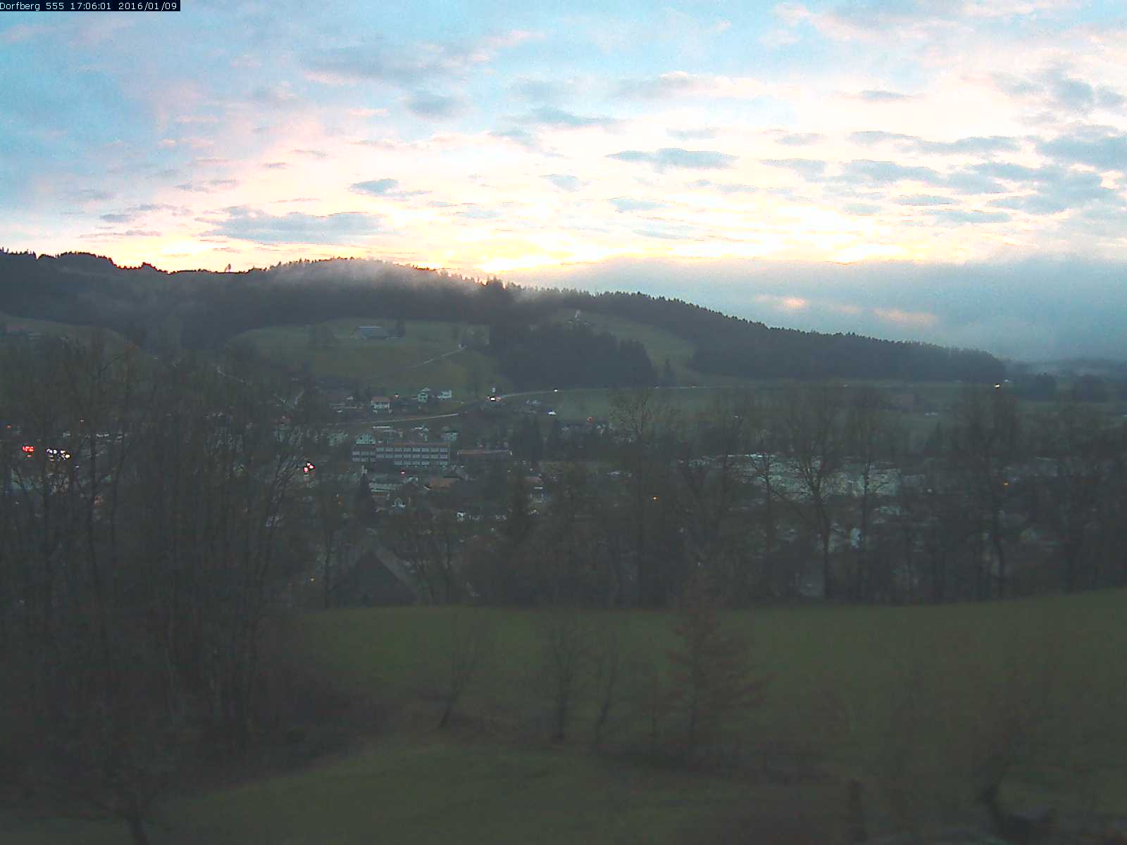Webcam-Bild: Aussicht vom Dorfberg in Langnau 20160109-170601
