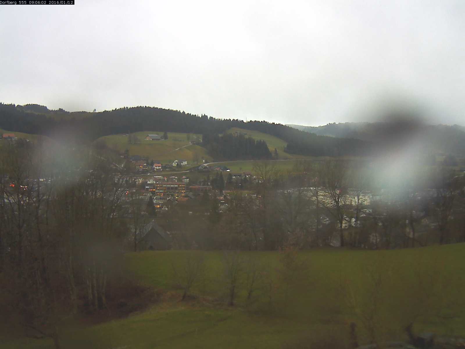 Webcam-Bild: Aussicht vom Dorfberg in Langnau 20160112-090601