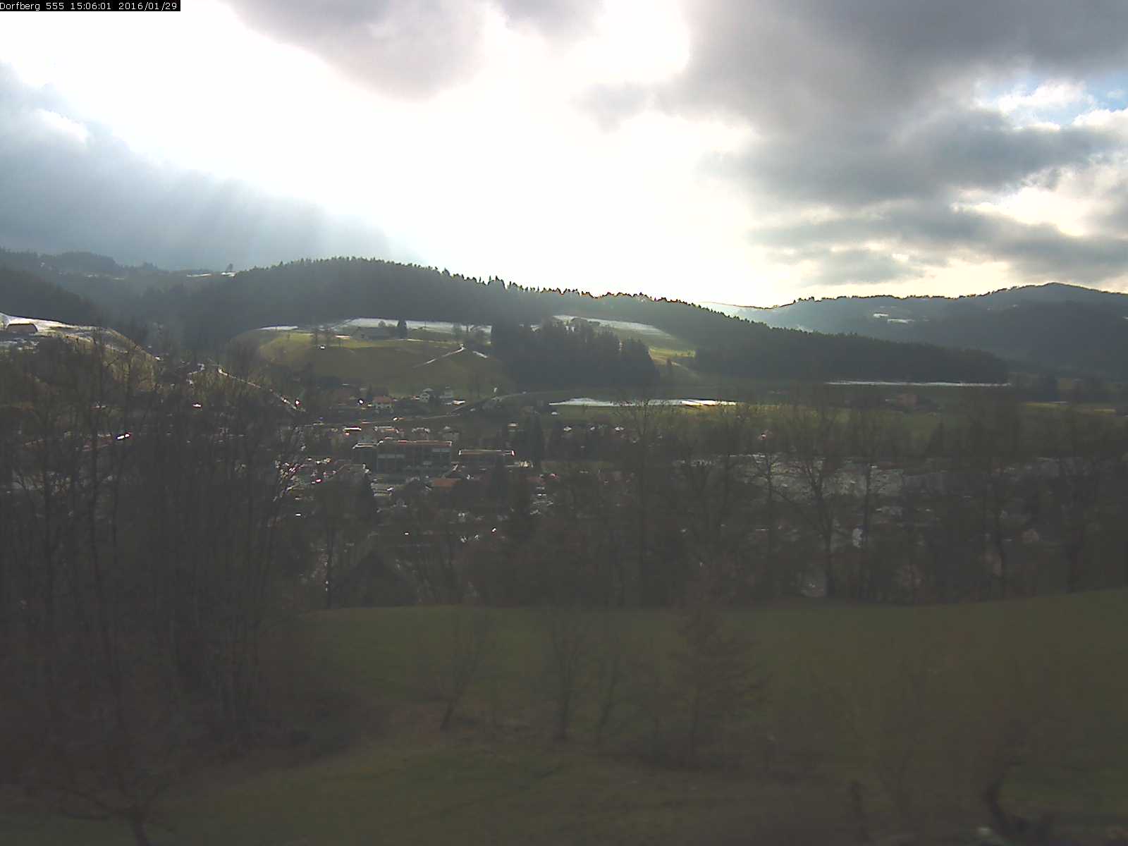 Webcam-Bild: Aussicht vom Dorfberg in Langnau 20160129-150601