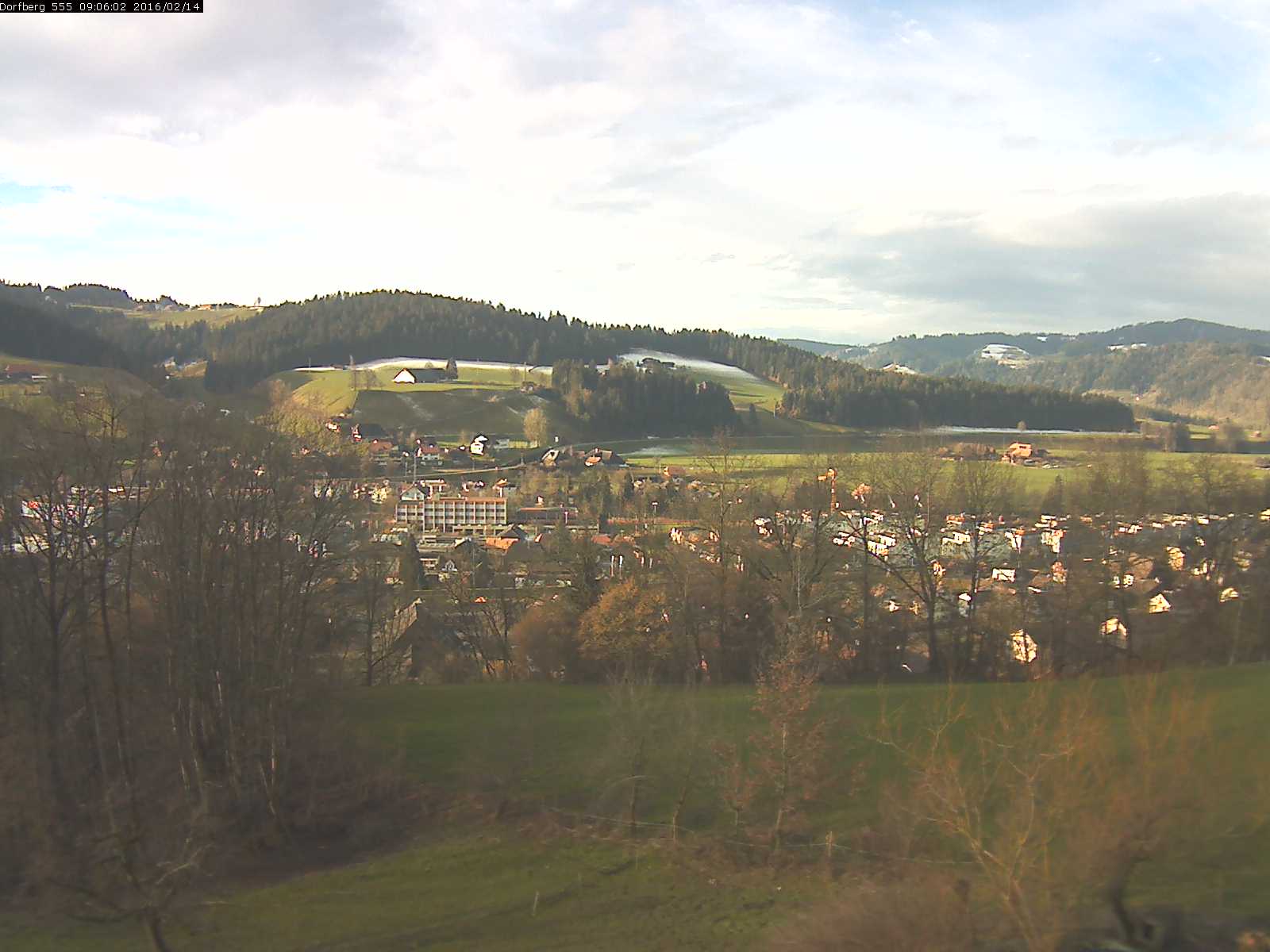 Webcam-Bild: Aussicht vom Dorfberg in Langnau 20160214-090602